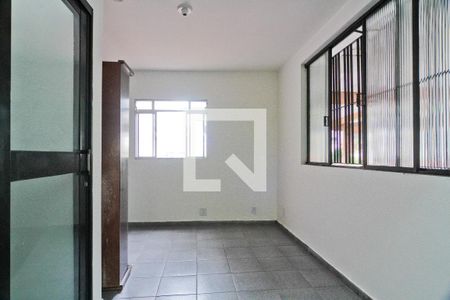 Sala de casa para alugar com 2 quartos, 40m² em Vila Pereira Cerca, São Paulo