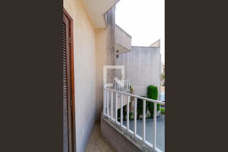 Casa de condomínio à venda com 194m², 3 quartos e 4 vagas Casa de condomínio à venda com 194m², 3 quartos e 4 vagasVaranda da Suíte