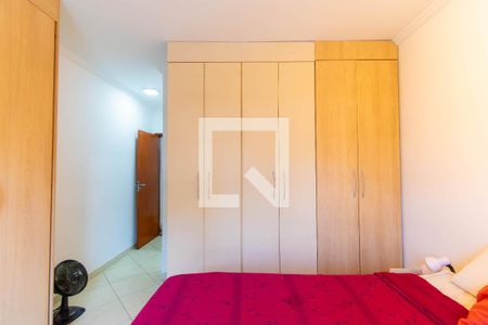 Casa de condomínio à venda com 194m², 3 quartos e 4 vagas Casa de condomínio à venda com 194m², 3 quartos e 4 vagasSuíte