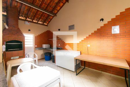 Casa de condomínio à venda com 194m², 3 quartos e 4 vagas Casa de condomínio à venda com 194m², 3 quartos e 4 vagasÁrea comum - Churrasqueira