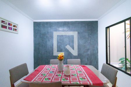 Casa de condomínio à venda com 194m², 3 quartos e 4 vagas Casa de condomínio à venda com 194m², 3 quartos e 4 vagasSala de Jantar