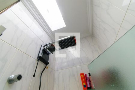 Casa de condomínio à venda com 194m², 3 quartos e 4 vagas Casa de condomínio à venda com 194m², 3 quartos e 4 vagasBanheiro da Suíte