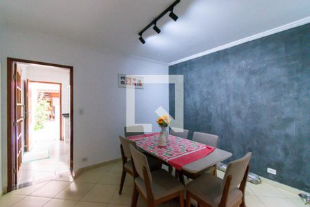 Casa de condomínio à venda com 194m², 3 quartos e 4 vagas Casa de condomínio à venda com 194m², 3 quartos e 4 vagasSala de Jantar