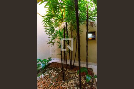 Casa de condomínio à venda com 194m², 3 quartos e 4 vagas Casa de condomínio à venda com 194m², 3 quartos e 4 vagasJardim de Inverno