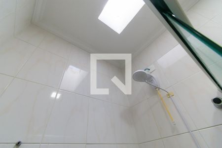 Casa de condomínio à venda com 194m², 3 quartos e 4 vagas Casa de condomínio à venda com 194m², 3 quartos e 4 vagasBanheiro 2