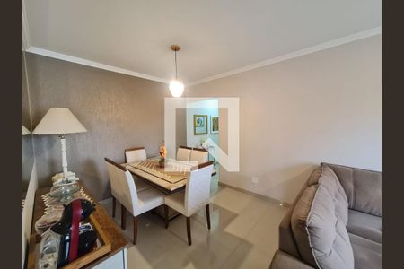 Sala  de apartamento para alugar com 2 quartos, 75m² em Vila Milton, Guarulhos