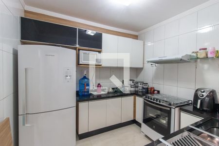 Cozinha de casa de condomínio à venda com 2 quartos, 75m² em Vila Carmosina, São Paulo