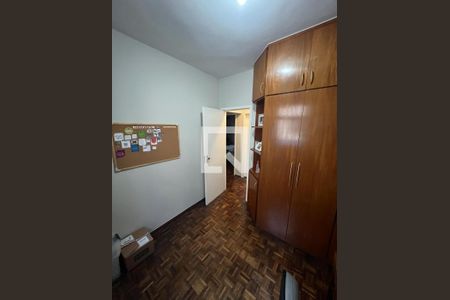 Quarto de apartamento à venda com 3 quartos, 80m² em João Pinheiro, Belo Horizonte