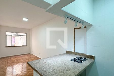 Cozinha de kitnet/studio à venda com 1 quarto, 42m² em Copacabana, Rio de Janeiro