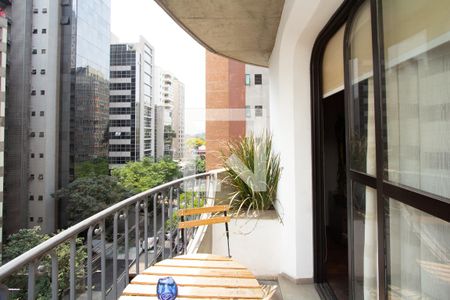 Varanda de apartamento à venda com 2 quartos, 85m² em Itaim Bibi, São Paulo