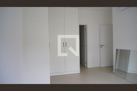 Suíte de apartamento para alugar com 2 quartos, 70m² em Campeche, Florianópolis