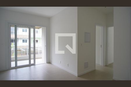 Sala de apartamento para alugar com 2 quartos, 70m² em Campeche, Florianópolis