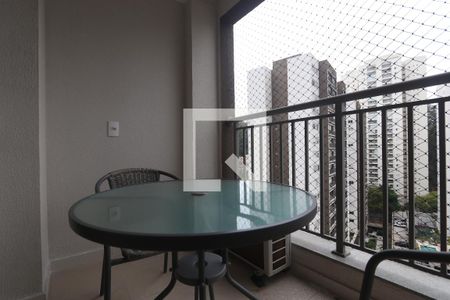 Varanda de kitnet/studio para alugar com 1 quarto, 25m² em Vila Andrade, São Paulo