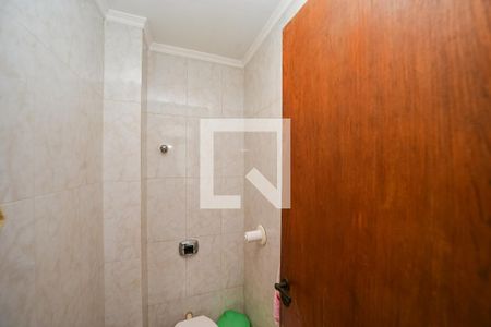 Casa à venda com 220m², 3 quartos e 2 vagas Casa à venda com 220m², 3 quartos e 2 vagasBanheiro de serviço