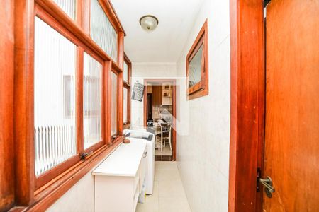 Casa à venda com 220m², 3 quartos e 2 vagas Casa à venda com 220m², 3 quartos e 2 vagasÁrea de Serviço