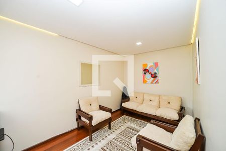 Casa à venda com 220m², 3 quartos e 2 vagas Casa à venda com 220m², 3 quartos e 2 vagasQuarto 3