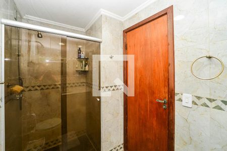 Casa à venda com 220m², 3 quartos e 2 vagas Casa à venda com 220m², 3 quartos e 2 vagasBanheiro 1