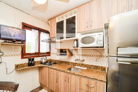 Casa à venda com 220m², 3 quartos e 2 vagas Casa à venda com 220m², 3 quartos e 2 vagasCozinha