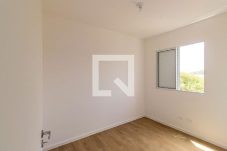 Quarto 1  de apartamento para alugar com 2 quartos, 41m² em Jardim da Gloria, Cotia