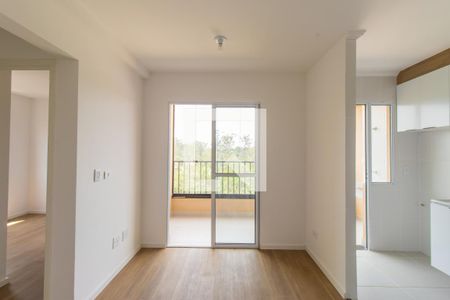 Sala de apartamento para alugar com 2 quartos, 41m² em Jardim da Gloria, Cotia