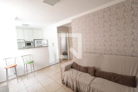 Sala de apartamento para alugar com 2 quartos, 47m² em Brasil, Uberlândia