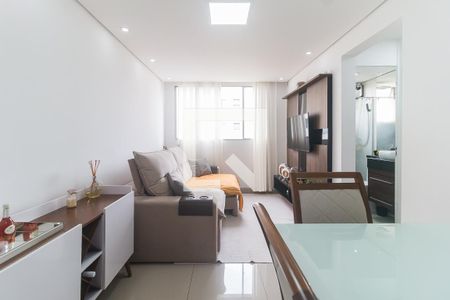 Sala/Sala de Jantar de apartamento para alugar com 2 quartos, 56m² em Cézar de Souza, Mogi das Cruzes