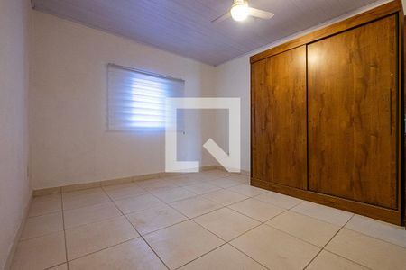 Quarto 2 de casa para alugar com 2 quartos, 100m² em Vila Madalena, São Paulo