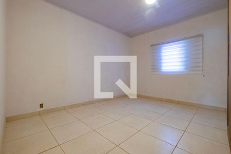 Quarto 2 de casa para alugar com 2 quartos, 100m² em Vila Madalena, São Paulo