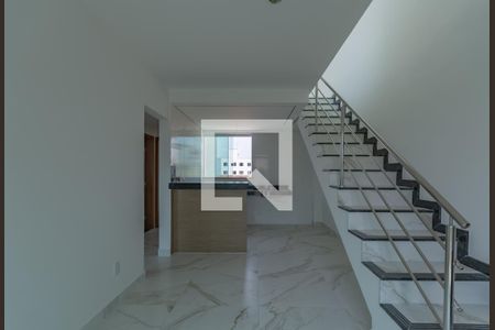 Sala de apartamento à venda com 2 quartos, 110m² em Planalto, Belo Horizonte