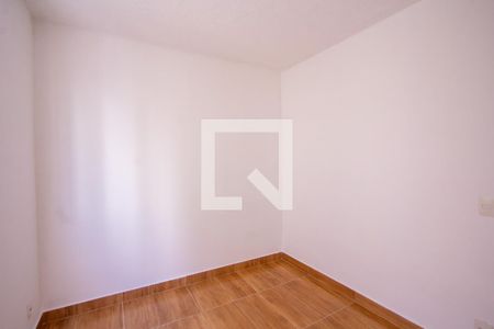 Quarto 2 de apartamento para alugar com 2 quartos, 43m² em Nova Cidade, São Gonçalo