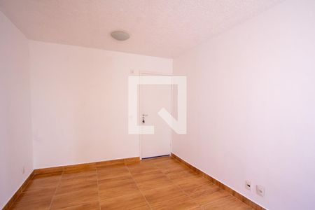 Sala de apartamento para alugar com 2 quartos, 43m² em Nova Cidade, São Gonçalo