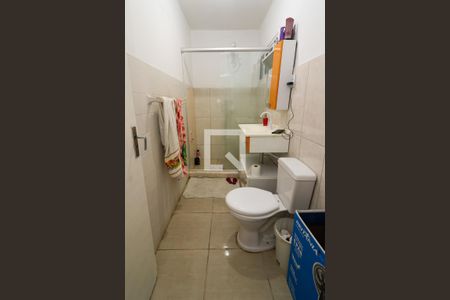 Banheiro de apartamento à venda com 1 quarto, 57m² em Santo Antônio, Porto Alegre