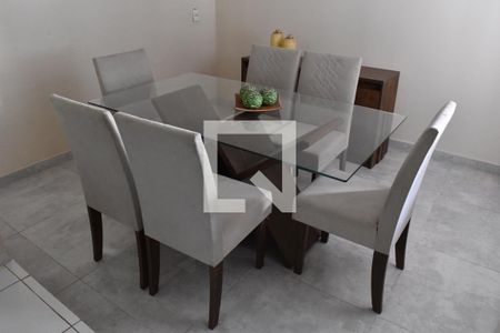 Sala de jantar de casa para alugar com 3 quartos, 150m² em Santa Cândida, Curitiba