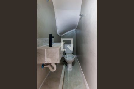 Lavabo de casa de condomínio para alugar com 3 quartos, 72m² em São Lucas, São Paulo