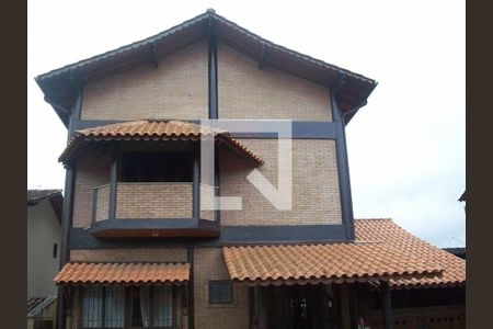 Casa à venda com 3 quartos, 212m² em Maravista, Niterói