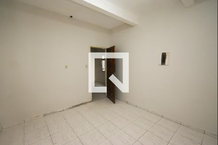 Casa para alugar com 5 quartos, 140m² em Vila Nivi, São Paulo