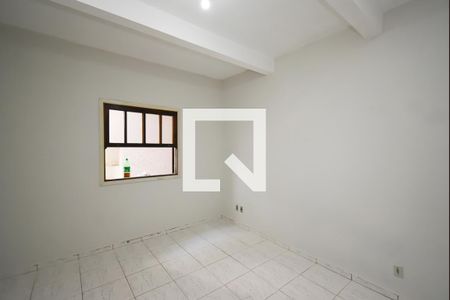 Casa para alugar com 5 quartos, 140m² em Vila Nivi, São Paulo