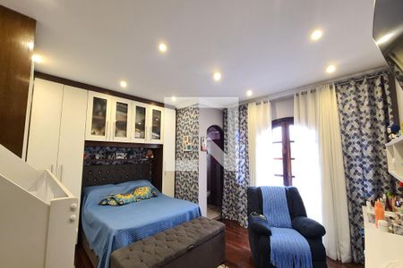 Suite de casa à venda com 3 quartos, 246m² em Jardim Adélia, São Paulo