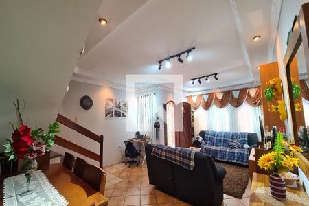 Sala de casa à venda com 3 quartos, 246m² em Jardim Adélia, São Paulo