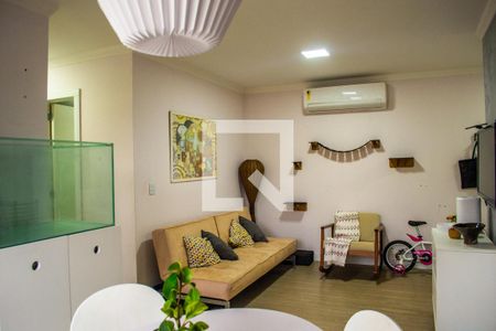 Sala de apartamento à venda com 3 quartos, 107m² em Medianeira, Porto Alegre