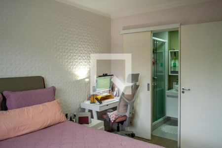 Suite de apartamento à venda com 3 quartos, 107m² em Medianeira, Porto Alegre