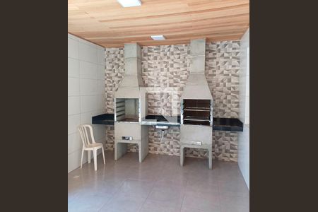 Apartamento para alugar com 50m², 2 quartos e 1 vaga Apartamento para alugar com 50m², 2 quartos e 1 vagaÁrea comum - Churrasqueira