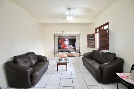 Sala de casa para alugar com 4 quartos, 176m² em Boca do Rio, Salvador