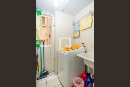 Cozinha  de apartamento à venda com 2 quartos, 42m² em Glória, Porto Alegre