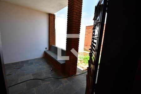 Quarto 1 - Vista de casa para alugar com 3 quartos, 573m² em Parque das Universidades, Campinas