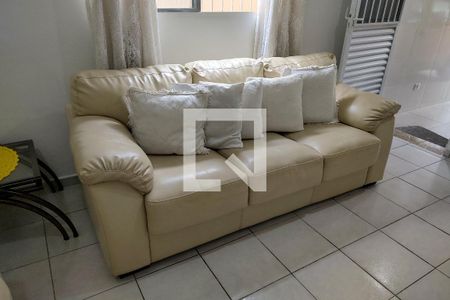 Sala de casa para alugar com 4 quartos, 179m² em Nova Mirim, Praia Grande