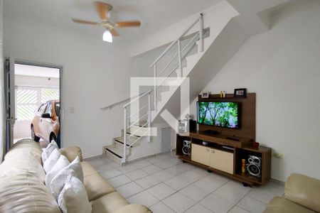 Sala de casa para alugar com 4 quartos, 179m² em Nova Mirim, Praia Grande