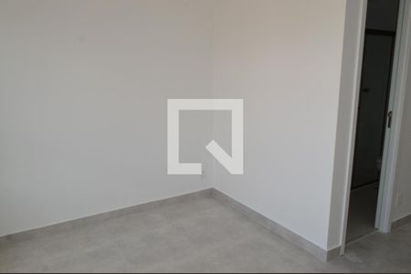 Quarto de kitnet/studio para alugar com 1 quarto, 21m² em Vila Firmiano Pinto, São Paulo