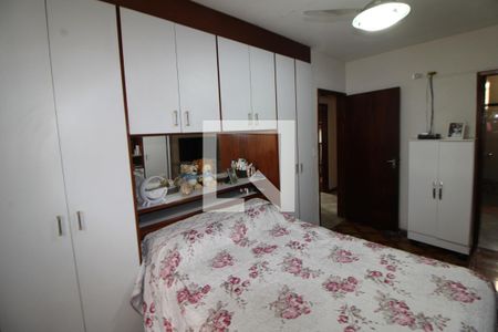 Quarto 2 de casa à venda com 3 quartos, 250m² em Vila Dionisia, São Paulo