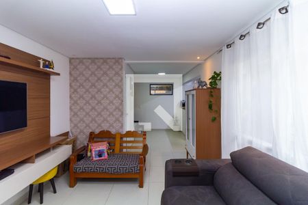 Sala de casa de condomínio à venda com 2 quartos, 86m² em Vila Santa Clara, São Paulo